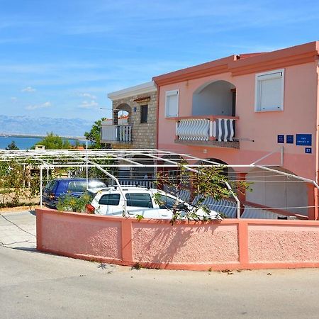 Apartments Sandra Vir Luaran gambar