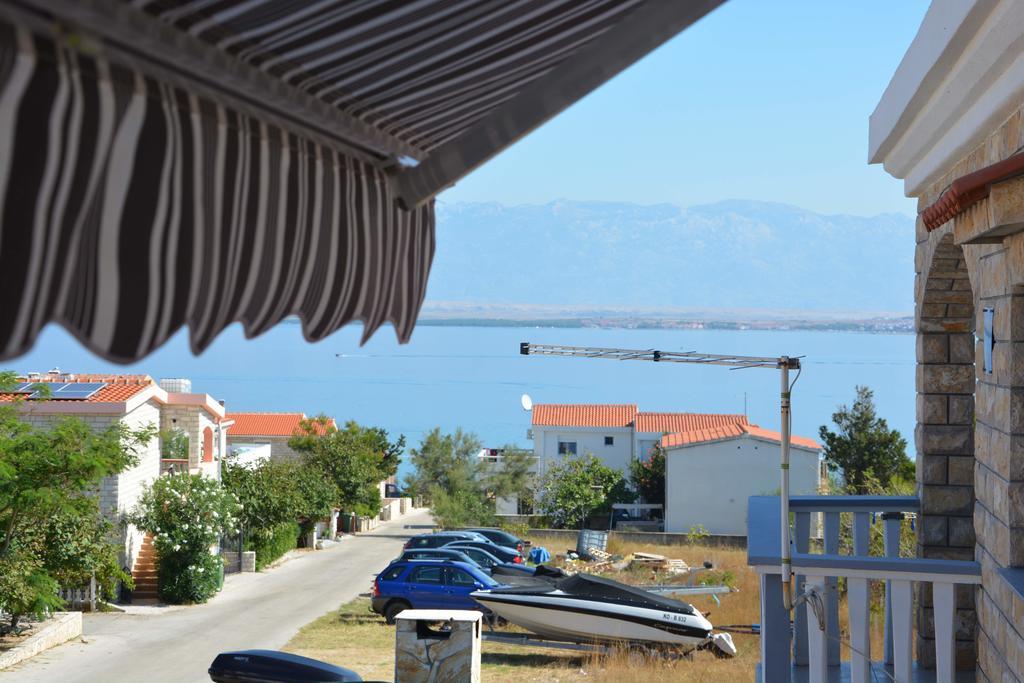 Apartments Sandra Vir Luaran gambar