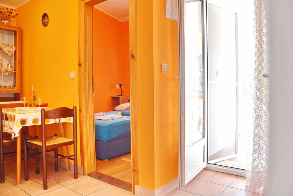 Apartments Sandra Vir Luaran gambar