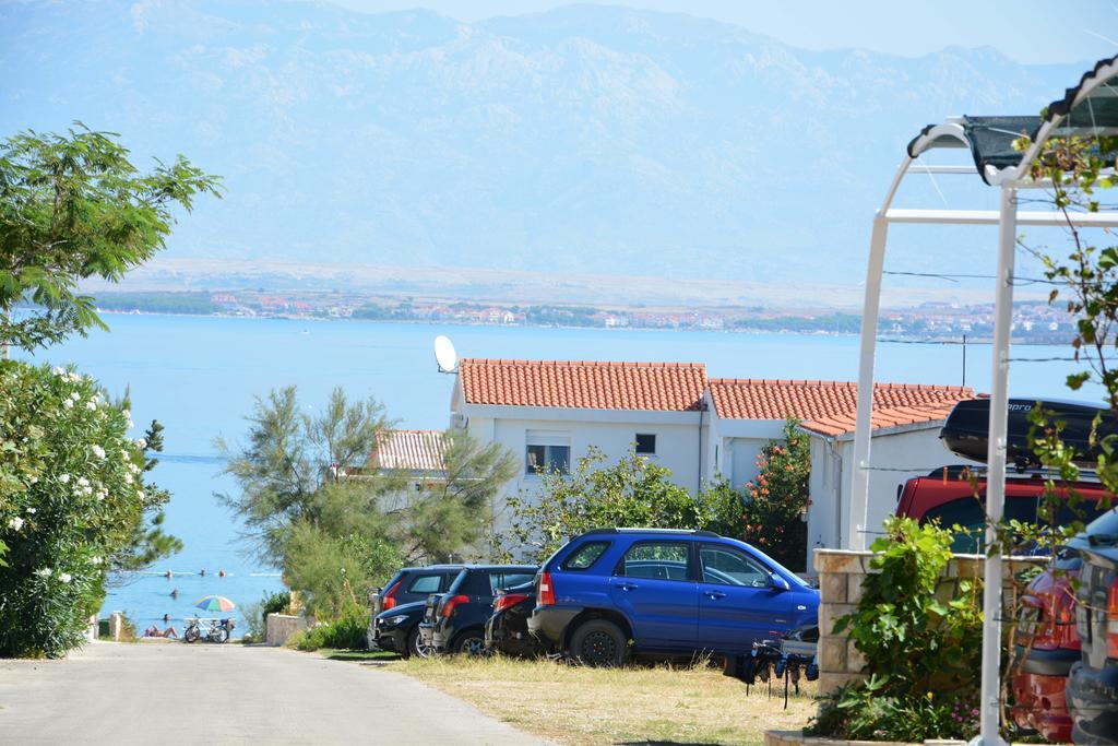 Apartments Sandra Vir Luaran gambar
