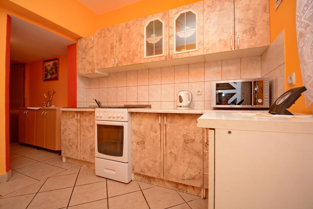 Apartments Sandra Vir Luaran gambar