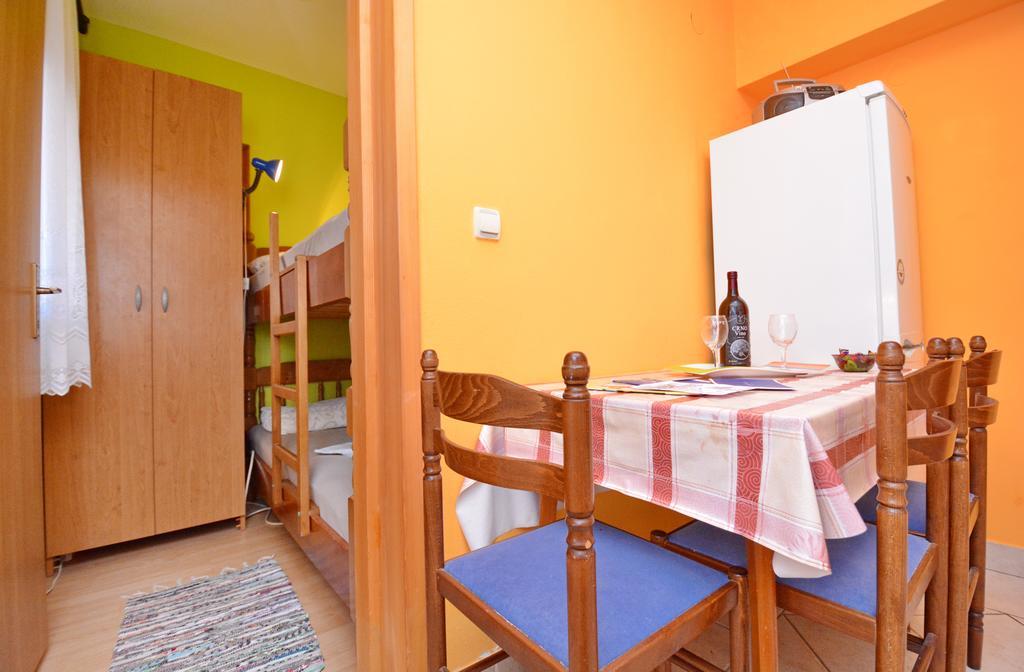 Apartments Sandra Vir Luaran gambar