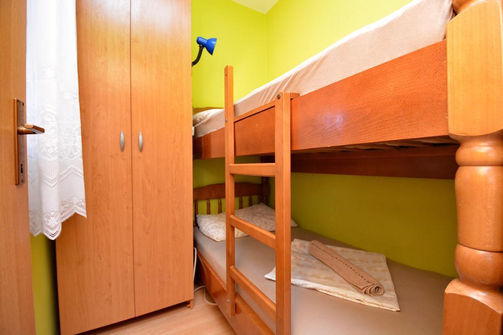 Apartments Sandra Vir Luaran gambar